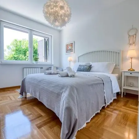 Lägenhet Mashadreamhome Zadar